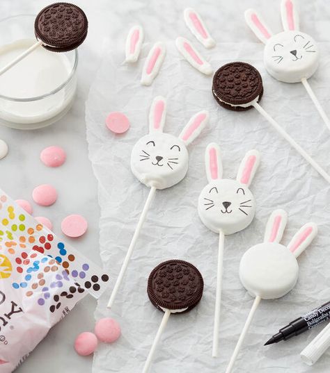 How To Make Bunny Face Cookie Pops Online | JOANN Easter Bunny Cake Pops, Bunny Cake Pops, Bunny Birthday Theme, Cookies Shop, Easter Cupcakes Easy, Perfect Cake Pops, Easter Baby Shower, Bunny Birthday Party, Easter Bunny Cake