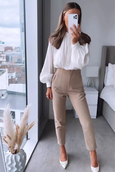 Women’s Work Blouses, Balloon Sleeve Outfit, Elegant Fashion Women, Spring Buissnes Outfits Woman, Balloon Sleeve Blouse Outfit, Spring Elegant Outfits, White Blouse Outfit Classy, Classy Work Outfits Women, Lawyer Outfit Women