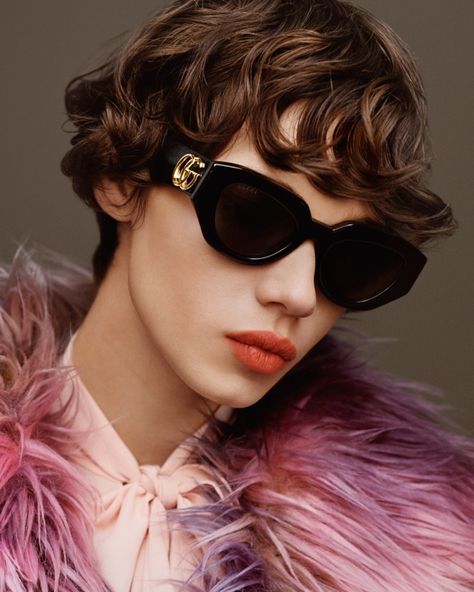 Gucci Cat Eye Sunglasses, Gucci Glasses, Gucci Eyewear, Sequin Cocktail Dress, Gucci Sunglasses, Eyewear Womens, Gucci Accessories, Black Sunglasses, Gucci Black