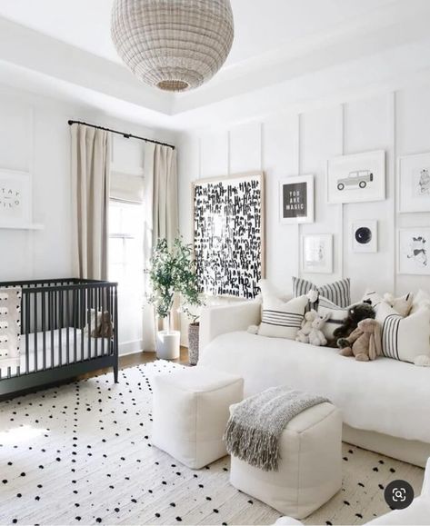 Nursery Daybed, Nursery Guest Room, Boy Nursery Themes, Baby Nursery Inspiration, Kura Bed, Baby Boy Nursery Themes, Baby Room Neutral, Nursery Room Design, Girl Nursery Room