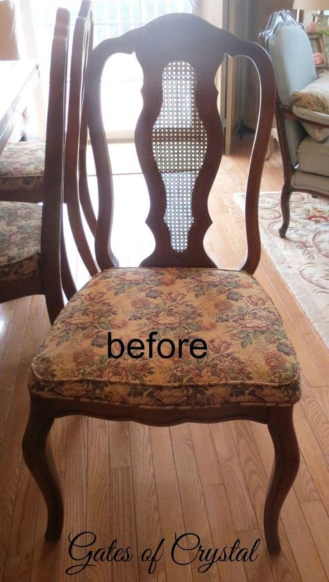 Painting Dining Room Chairs With Chalk Paint Chalk Paint Dining Chairs, Painting Dining Room Chairs, Black Chalk Painted Furniture, Redo Dining Chairs, Painted Chairs Diy, Dining Room Chairs Makeover, Painting Kitchen Chairs, Painted Chairs Dining Room, Antique Dining Room Chairs