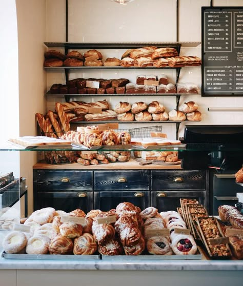 Robin Delselius Bageri Bakery Aesthetic, Bakery Shop Design, Bakery Interior, Bakery Design Interior, Building Interior, Bread Shop, Bakery Decor, Coffee Shop Aesthetic, Bakery Design