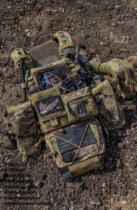 Breacher Loadout, Plate Carrier Setup, Snack Pouch, Tactical Solutions, Tactical Kit, Special Forces Gear, Tactical Armor, Army Gears, Tactical Life