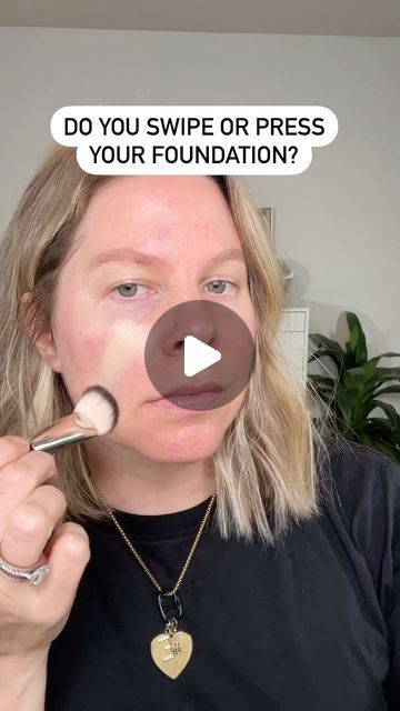 Foundation Brushes Best, Foundation Brush How To Use, How To Apply Foundation With A Brush, How To Apply Foundation Correctly, Foundation Application Tutorial, Mary Kay Makeup Tutorial, Best Foundation Brush, Foundation Tutorials, Liquid Foundation Brush