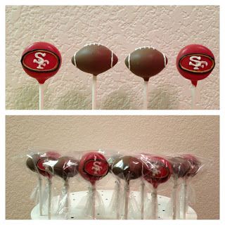 vypassetti cake pops: February Cake Pops Football Cake Pops, Superbowl Cake, Football Treats, Cake Pop Tutorial, Chocolate Melts, Football Snacks, Sport Cakes, Football Birthday Party, Cake Pop Sticks