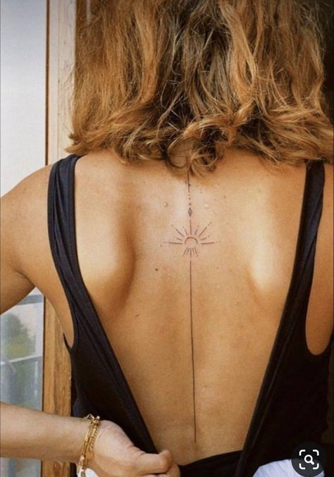 Feminine Back Tattoos, Small Shoulder Tattoos, Boho Tattoos, Petite Tattoos, Spine Tattoos For Women, Classy Tattoos, Back Tattoo Women, Discreet Tattoos, Sun Tattoo