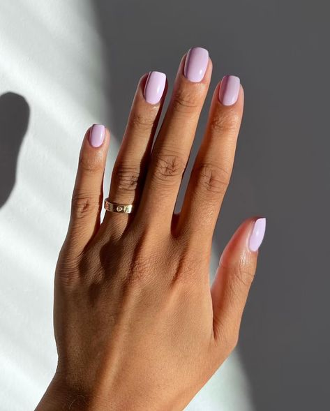 Chrome Nails Lavender, Milky Lavender Chrome Nails, Lavender Chrome Nails Short, Lilac Chrome French Nails, Chrome Nails Light Purple, Lavender Chrome Nails, Lavender Chrome, Lavender Nails, Fall Nail Colors