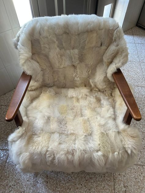 Real sheepskin rug. Handmade authentic product from Portugal. Crafted from sheepskin pieces of natural white color, not dyed. The shades and texture may differ from piece to piece since every sheepskin is different. Real sheepskin white is never solid and may vary between cream, ivory and even yellowish due to natural lanolin content. May be used as a sofa or armchair cover depending on the size. Arm Chair Covers, Sheepskin Rug, Rug White, White Rug, Rug Handmade, Etsy Australia, White Color, Shades, Rug