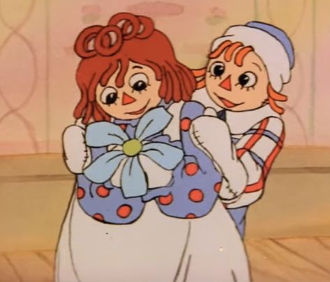 Film is called Raggedy ann and andy a musical adventure and you can watch it on youtube Raggedy Ann Cartoon, Raggedy Ann And Andy Dolls, Ragdoll Character Design, Rageddy Ann And Andy, Raggedy Ann And Andy Matching Pfp, Raggedy Ann And Babette, Babette Raggedy Ann And Andy, Raggedy Andy Icon, Raggedy Ann Pfp