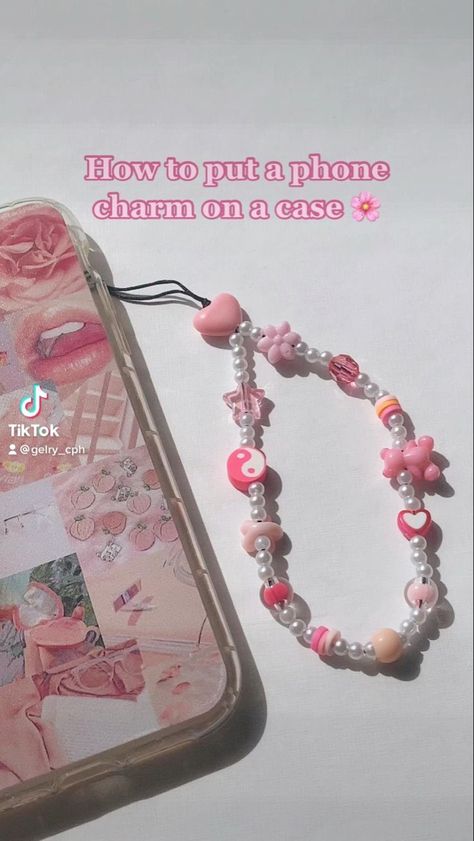 قلادات متدلية, Diy Jewelry Rings, Pink Phone, Bracelets Handmade Diy, Indie Jewelry, Diy Friendship Bracelets Patterns, نظارات شمسية, Bead Charms Diy, Beaded Necklace Diy