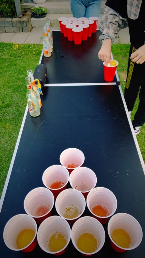 beerpong with my besties on the weekend Red Cup Party, Aus Day, Beer Table, Red Cup, Beer Pong Tables, Graduation 2024, Beer Party, Pong Table, Bachelorette Party Games