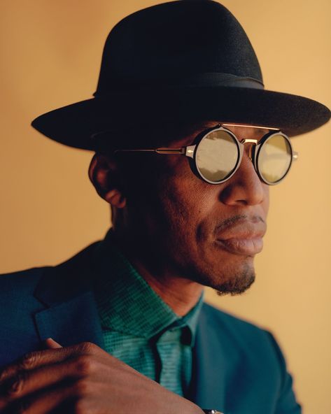 Old School Photography, Raphael Saadiq, Old School Music, Blues Artists, School Photography, Soul Music, New School, Music Photography, Portrait Inspiration