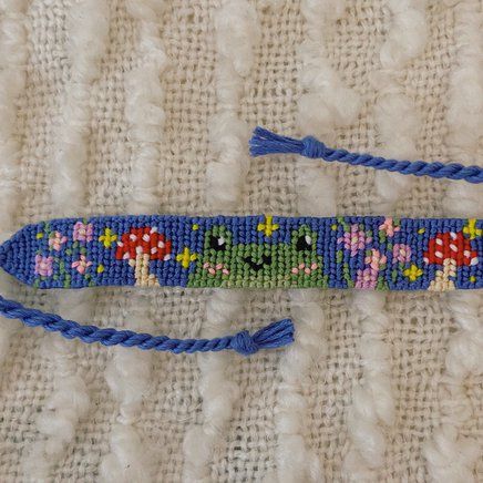 Alpha pattern #74177 | BraceletBook Cottagecore Mushroom, Friendship Bracelet Patterns Easy, Cute Friendship Bracelets, Candy Bracelet, Friendship Bracelets Designs, Diy Friendship Bracelets Patterns, Custom Bracelet, Diy Bracelets Patterns, Friendship Bracelets Diy