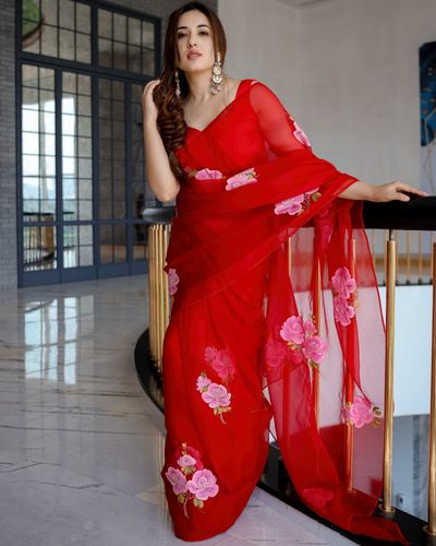 Kajol Saree, Choli Blouse, Organza Silk Saree, Party Sarees, Saree Models, Red Saree, Organza Saree, Silk Sarees Online, Beautiful Blouses