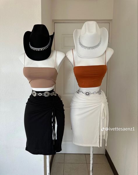 Country Outfits Skirts, Quince Skirt Outfits, Tacos And Tequila Party Outfit, Vaquera Outfit With Skirt, Cowboy Concert Outfit, Baile Outfits Jaripeo Dresses, Quince Outfit Ideas, Latina Cowgirl Outfits, Baile Outfits Jaripeo