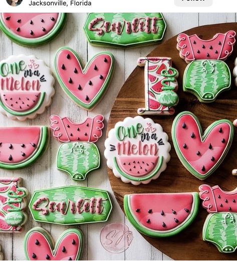 Watermelon Sugar Cookies, Watermelon Cookies, Cookie Techniques, First Birthday Cookies, Watermelon Birthday Parties, Wedding Cake Cookies, Sugar Cookie Royal Icing, Watermelon Party, Watermelon Birthday