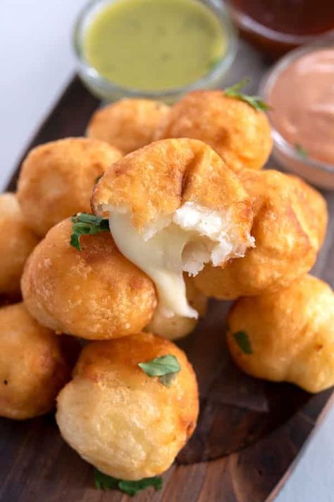 Yuca Balls, Yucca Recipe, Fried Yuca, Yuca Recipes, Puerto Rican Sofrito, Sofrito Recipe, Puerto Rican Dishes, Puerto Rico Food, Boricua Recipes