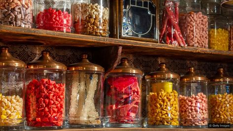 (Credit: Getty Images) Anti Vegan, Sweet Hampers, Old Candy, Popular Candy, Penny Candy, Retro Sweets, Chocolate Shells, Sweet Box, Vintage Candy