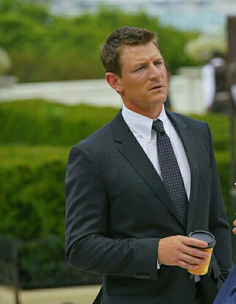 Peter Stone Philip Winchester, Chicago Justice, Peter Stone, Law And Order, Winchester, Actors & Actresses, A Man, Suit Jacket, Actors