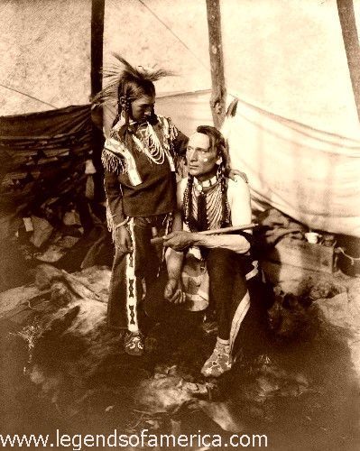 Blackfoot Tribe, Arte Haida, Blackfoot Indian, Indian Pictures, Native American Photos, Indigenous Americans, Indian Tribes, Native American Peoples, Native American Heritage