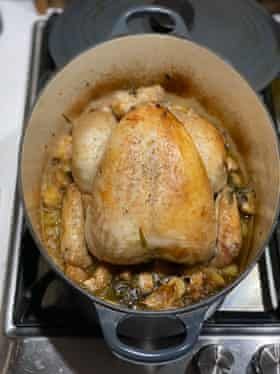 Chicken In Garlic Sauce, 40 Clove Garlic Chicken, Garlic Sauce For Chicken, Resolution List, Perfect Roast Chicken, Chicken Roasted, Garlic Recipe, Classic French Dishes, Crazy Person