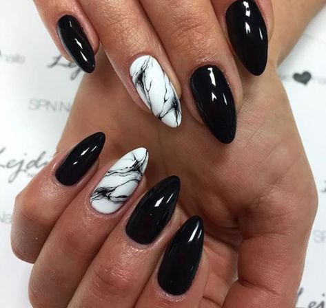 Nails Inspiration Black, Black And White Nails, Black And White Nail Art, Nagel Design, Water Nails, Marble Nail Designs, Nail Acrylic, Marble Nail, Acrylic Design