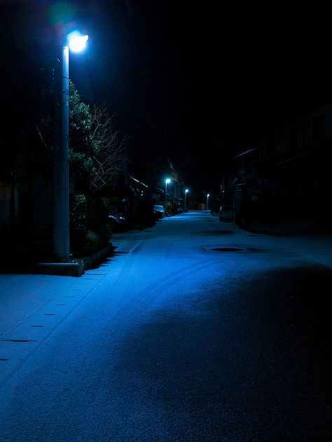 a cold night in late winter Late Night Blue Aesthetic, Pretty Night Pictures, Late Winter Aesthetic, Cold Blue Aesthetic, Cold Night Aesthetic, Blue Night Aesthetic, Winter Night Aesthetic, Winter At Night, Night Vibes Aesthetic