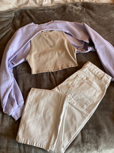 Beige and lilac is my best combo 🤍 Lilac And Beige Outfit, Purple And Beige Outfit, Beige Cargo Pants Outfit, Purple Room Aesthetic, Beige Cargo Pants, Purple Rooms, Oversized Outfit, Cargo Pants Outfit, Beige Outfit