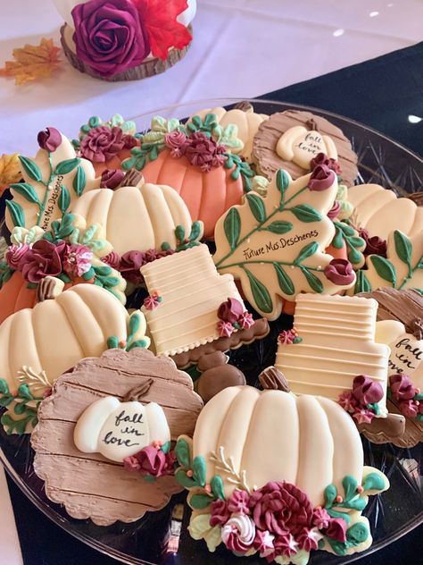 Fall Themed Bridal Shower Desserts, Fall Bridal Shower Treats, Fall In Love Theme Bridal Showers, Fall Wedding Shower Cookies, Fall Bridal Shower Cake Ideas, Pumpkin Bridal Shower Ideas, Fall Bridal Shower Cookies, Fall Bridal Shower Food, October Bridal Shower Ideas