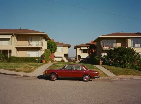 동화 삽화, The Queen's Gambit, South Pasadena, Pasadena California, Film Inspiration, Sofia Coppola, Red Car, American Dream, Film Aesthetic