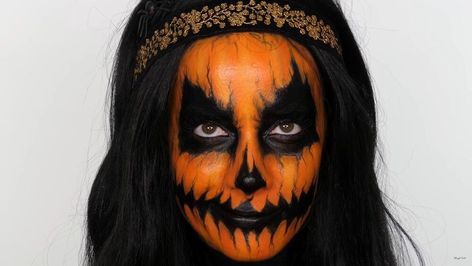 Pumpkin Makeup Ideas, Scary Face Paint, Face Paint Tutorial, Pumpkin Makeup, Pumpkin Face Paint, Creepy Clown Makeup, Halloween Makeup Kits, Halloween Makeup Tutorial Easy, Makeup Clown