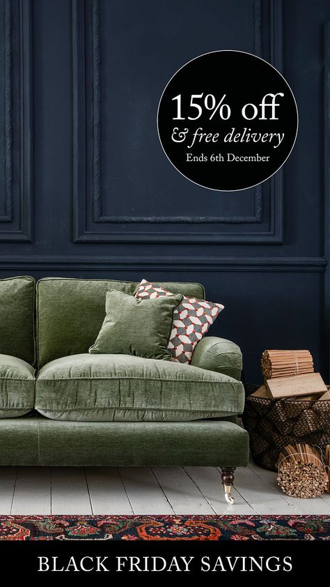 Green Velvet Chairs Living Room, Green Loveseat Living Room, Long Sofa Living Room, Green Velvet Couch Living Room Ideas, Velvet Couch Living Room Ideas, Best Sofa Designs, Sofa Designs For Living Room, Green Loveseat, Green Velvet Sofa Living Room