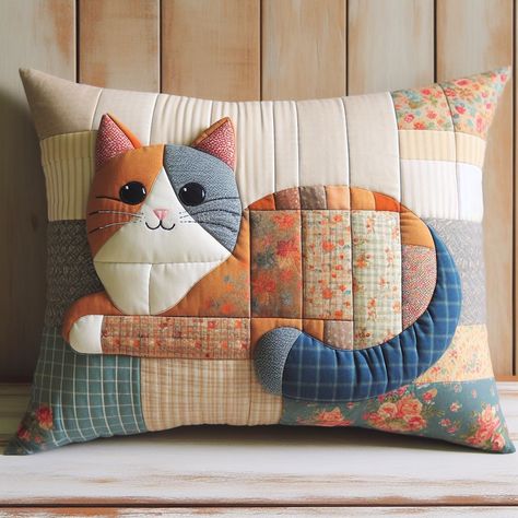 Fleece Sewing Projects, Cat Quilt Block, Patchwork Quilting Designs, Applique Cushions, Log Cabin Quilt Pattern, Cat Cushion, Animal Quilts, Cat Quilt, Cat Pillow