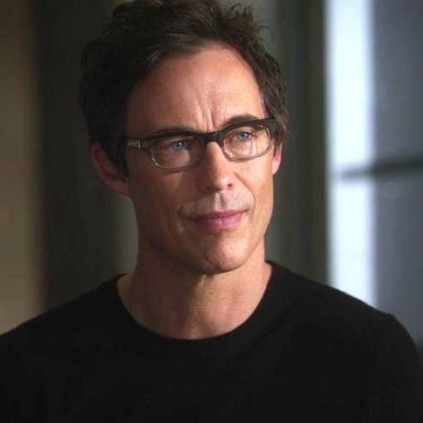 The Flash Harrison Wells, Tom Cavanagh Reverse Flash, Doctor Wells, Harry Wells, Flash Reverso, The Flash Cisco, Harrison Wells, Tom Cavanagh, Eobard Thawne