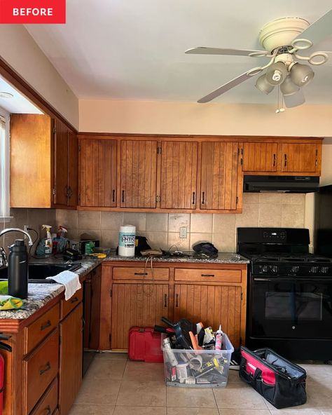 A Drab ‘70s Kitchen’s Luxe Makeover Keeps the Brown Cabinets | Apartment Therapy New Countertops On Old Cabinets, Beige Tile Backsplash, Old Kitchen Makeover, Red Oak Cabinets, Old Kitchen Cabinet Makeover, Formica Cabinets, Closed Kitchen Design, Backsplash In Kitchen, Dark Oak Cabinets