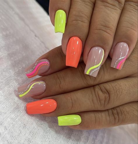 Summer Nails 2023 Color Trends Summer Nails Short | Summer Nails 2023 Summer Holiday Nails, Summer Nails 2023, 2023 Beach, Designer Nails, Red Acrylic Nails, 2023 Color, Stylish Nails Designs, Colorful Nails, Summery Nails