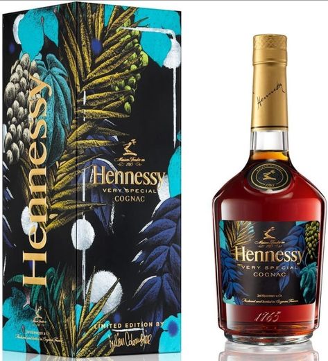 Hennessy Bottle, Hennessy Vs, Bar