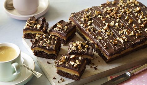 Halloween Baking & Cakes | Baking Recipes | Betty Crocker AU Millionaire Brownies, Brownies With Caramel, Banana Oat Bread, Chocolate Fudge Icing, Fishing Cupcakes, Salted Caramel Frosting, Caramel Recipe, Salted Caramel Brownies, Caramel Frosting