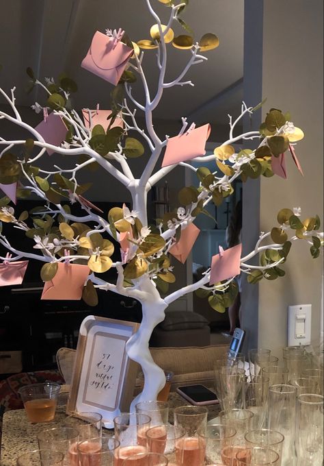 Bridal Shower Money Tree Ideas, Money Tree Bridal Shower Ideas, Money Tree Ideas Wedding, Bridal Shower Money Tree, Baby Shower Money Tree, Wedding Money Tree, Money Tree Wedding, Tree Branch Centerpieces, Branch Centerpieces