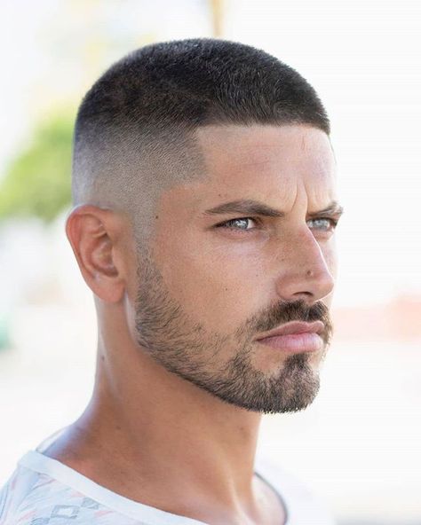 Trending Hair's styles (@4hairfocus) • Instagram photos and videos Best Undercut Hairstyles, Buzz Cut Hairstyles, Edgars Haircut, Haircut Tip, Undercut Men, Cool Mens Haircuts, Men's Short Hair, Short Beard, Short Hair Undercut