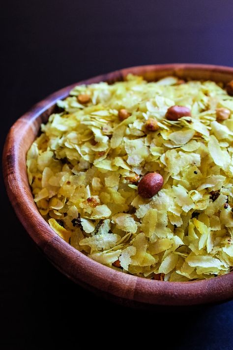 Diwali Savoury Snacks Recipe, Healthy Diwali Snacks, Poha Chivda Recipe, Chivda Recipes, Poha Chivda, Diwali Recipes, Biscuits Recipes, Poha Recipe, Chinese Street Food