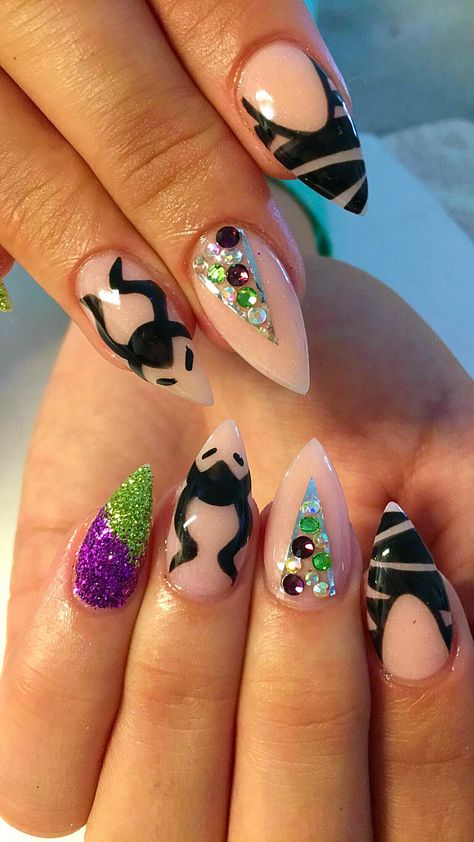 Disney Villian Nail Art, Maleficent Nails Designs, Maleficent Nail Art, Disney Villain Nails, Villain Nails, Maleficent Nails, Avengers Nails, Disneyland Nails, Nails Disney