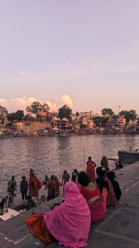 Ujjain Mahakaleshwar RamGhat Vrindavan Dham Images, Vrindavan Photography Pictures, Mahakal Pic Ujjain, Basic Aesthetic, City Of God, Travel Infographic, Birthday Quotes Funny For Him, Holiday Travel Destinations, Travel Picture Ideas