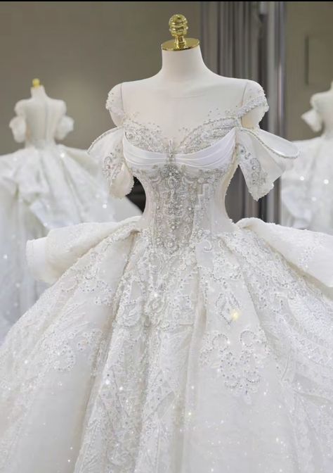 Corset Top Wedding Dress, Amazing Costumes, Gowns Vintage, Big Wedding Dresses, Matric Dance, Fancy Wedding Dresses, Top Wedding Dresses, Glamour Dress, Wedding Top