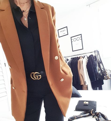 Caramel Blazer Outfit, Color Combos Outfit, Homewear Woman, Homewear Fashion, Blazer Outfit, Blazer Outfits, Winter 2024, Mode Fashion, Color Combos