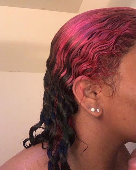 Dyed Hair For Black Women Natural, Red And Pink Hair Black Women, Dark Red Natural Hair, Hair Stripes, Pink And Black Hair, Skunk Stripe, Dyed Curly Hair, Hot Pink Hair, Peekaboo Hair