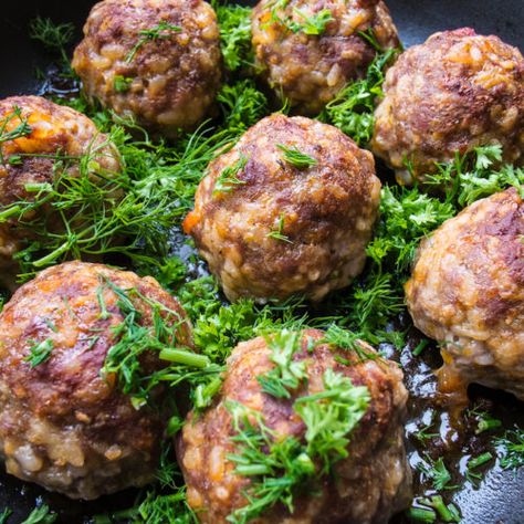 Oven Baked Meatballs - Italian Meatballs In Oven, Meatball Recipes Oven Baked, Meatballs In Oven, Oven Meatballs Recipe, Oven Meatballs, Healthy Dinner Smoothies, Oven Baked Meatballs, Baked Meatball Recipe, Cheeseburger Meatloaf