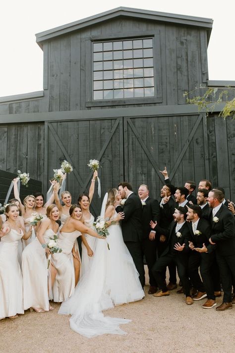 6 Bridesmaids And Groomsmen, Fun Bridal Party Wedding Photos, Pictures With Wedding Party, Wedding Photos Friends, Bridal Party And Groomsmen Photos, Two Wishes Ranch, Bridesmaids Groomsmen Photos, Bridesmaid Photo Poses, Wedding Photography With Bridal Party