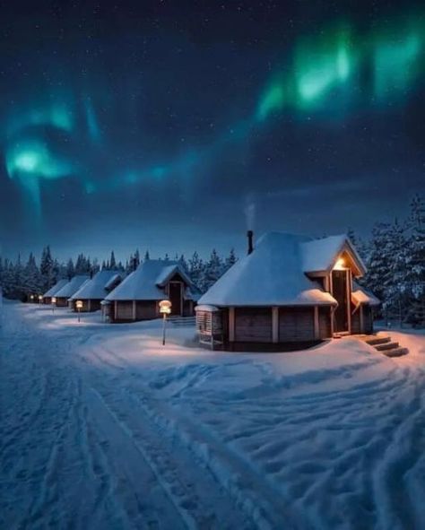 Aurora Lights, Lapland Finland, Virtual Travel, The Aurora, Booking Flights, City Landscape, Most Beautiful Places, Travel Photos, Finland