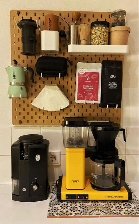 #GourmetLemonadeStand Coffee Bar Diy, Breakfast Beverages, Zimmer Diy, Diy Coffee Bar, Bar Diy, Home Coffee Stations, Coffee Nook, Home Simple, Home Coffee Bar